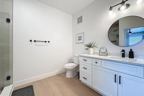 Купить кондоминиум в Киссимми, Флорида 9 комнат, 117.8м2, № 2099228 - фото 13