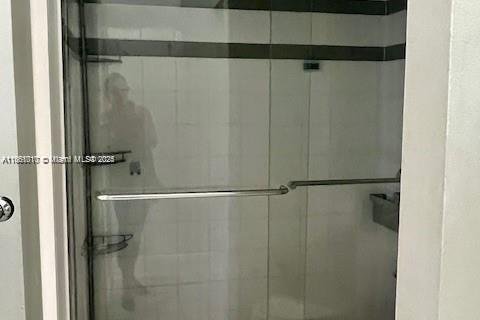 Condominio en alquiler en Plantation, Florida, 1 dormitorio, 77.29 m2 № 1890766 - foto 21