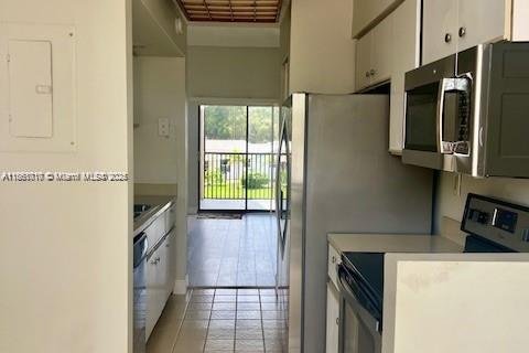 Condominio en alquiler en Plantation, Florida, 1 dormitorio, 77.29 m2 № 1890766 - foto 11