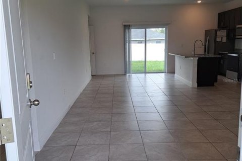 Снять в аренду виллу или дом в Окала, Флорида 4 спальни, 146.6м2, № 1849601 - фото 3