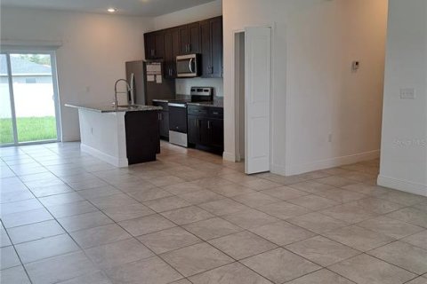 Снять в аренду виллу или дом в Окала, Флорида 4 спальни, 146.6м2, № 1849601 - фото 4