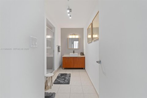 Купить кондоминиум в Майами, Флорида 1 спальня, 66.05м2, № 2032042 - фото 22