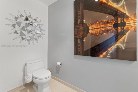 Купить кондоминиум в Майами, Флорида 1 спальня, 66.05м2, № 2032042 - фото 9