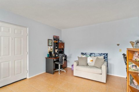 Copropriété à vendre à Port Charlotte, Floride: 1 chambre, 64.01 m2 № 1852732 - photo 10
