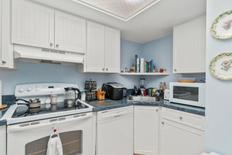 Copropriété à vendre à Port Charlotte, Floride: 1 chambre, 64.01 m2 № 1852732 - photo 14