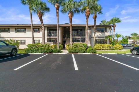 Copropriété à vendre à Port Charlotte, Floride: 1 chambre, 64.01 m2 № 1852732 - photo 2