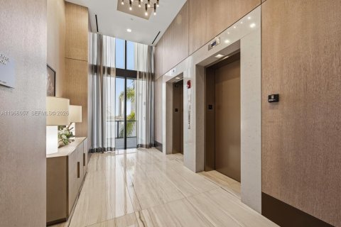 Condominio en venta en Aventura, Florida, 5 dormitorios, 410.35 m2 № 2089699 - foto 25