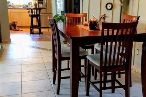 House in Brooksville, Florida 3 bedrooms, 139.17 sq.m. № 1885580 - photo 5