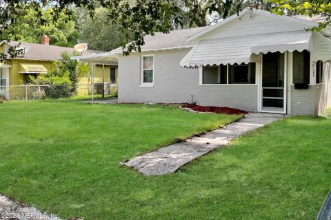 House in Jacksonville, Florida 2 bedrooms, 112.88 sq.m. № 771056 - photo 1