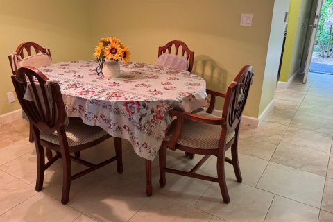 Copropriété à louer à Lauderdale Lakes, Floride: 2 chambres, 80.36 m2 № 2431410 - photo 14