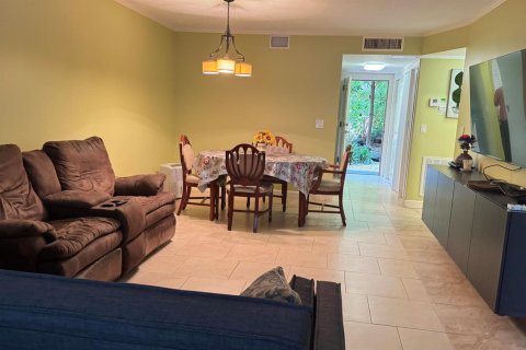 Copropriété à louer à Lauderdale Lakes, Floride: 2 chambres, 80.36 m2 № 2431410 - photo 8