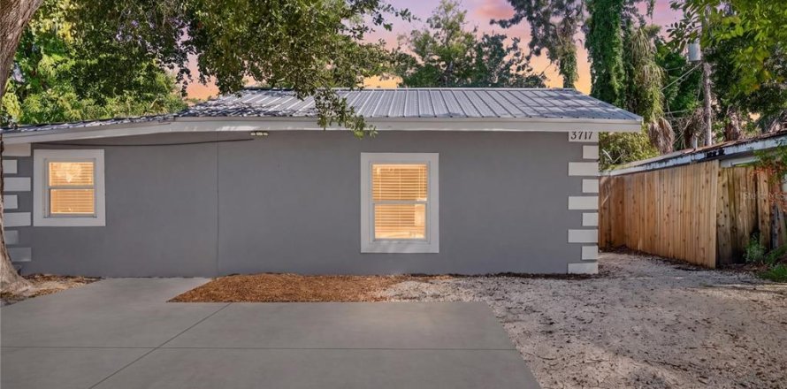 Villa ou maison à Bradenton, Floride 3 chambres, 107.77 m2 № 2416786