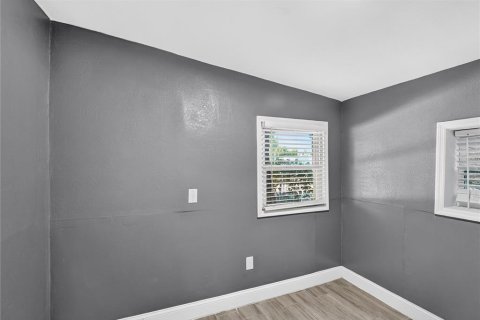 Villa ou maison à vendre à Bradenton, Floride: 3 chambres, 107.77 m2 № 2416786 - photo 20