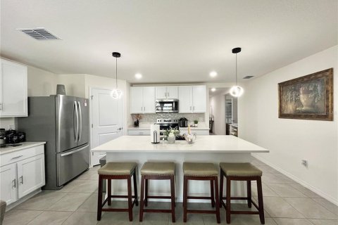 House in Ocala, Florida 4 bedrooms, 169.83 sq.m. № 2393759 - photo 3