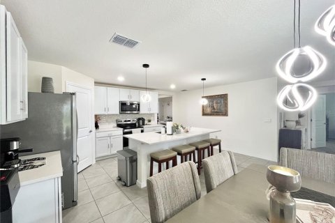House in Ocala, Florida 4 bedrooms, 169.83 sq.m. № 2393759 - photo 5