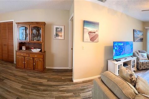 Touwnhouse à vendre à New Smyrna Beach, Floride: 2 chambres, 102.19 m2 № 1894201 - photo 26