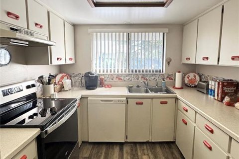 Touwnhouse à vendre à New Smyrna Beach, Floride: 2 chambres, 102.19 m2 № 1894201 - photo 7