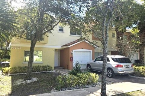 Таунхаус в Форт-Лодердейл, Флорида 2 спальни, 116.13м2 № 2034240