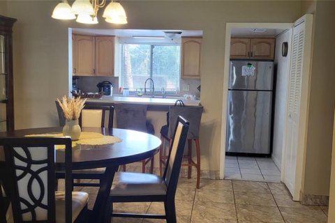 Copropriété à vendre à Tampa, Floride: 2 chambres, 100.06 m2 № 1916008 - photo 4