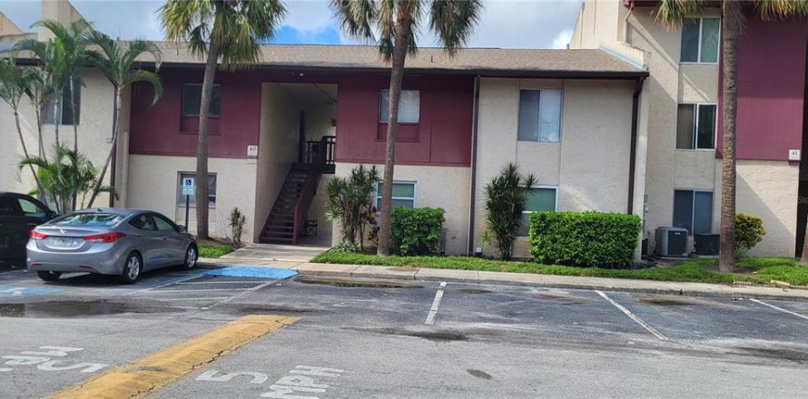 Condo à Tampa, Floride, 2 chambres  № 1916008