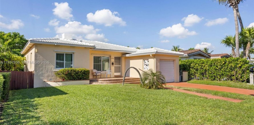 Дом в Серфсайд, Флорида 3 спальни, 115.01м2 № 1996660