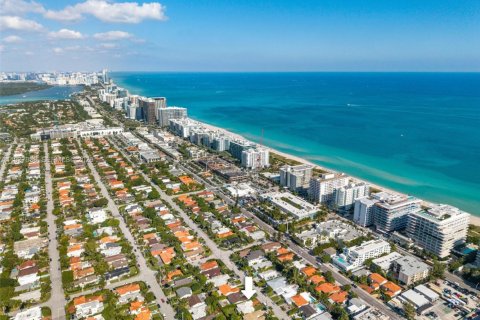 Купить виллу или дом в Серфсайд, Флорида 3 спальни, 115.01м2, № 1996660 - фото 4