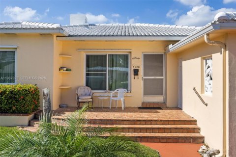 Купить виллу или дом в Серфсайд, Флорида 3 спальни, 115.01м2, № 1996660 - фото 3