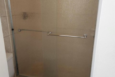 Adosado en alquiler en West Palm Beach, Florida, 3 dormitorios, 150.87 m2 № 2086228 - foto 19