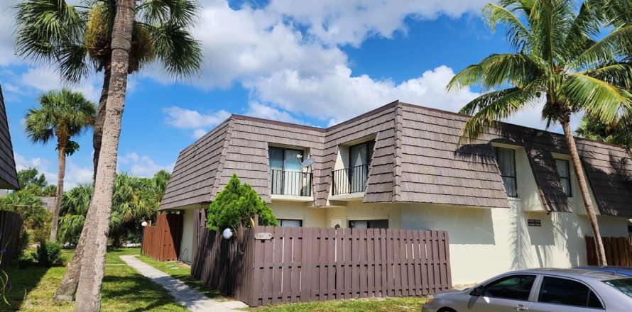 Adosado en West Palm Beach, Florida 3 dormitorios, 150.87 m2 № 2086228