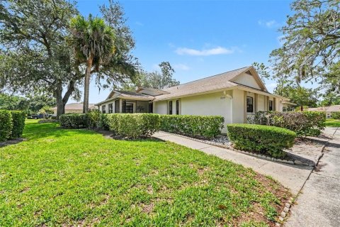 Condominio en New Port Richey, Florida, 2 dormitorios  № 2109322