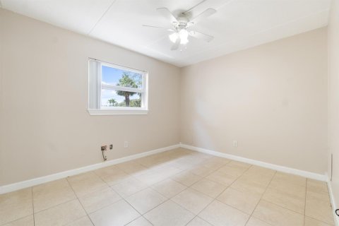 Condo in North Palm Beach, Florida, 3 bedrooms № 2260144 - photo 20