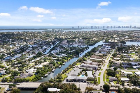 Condo in North Palm Beach, Florida, 3 bedrooms № 2260144 - photo 29