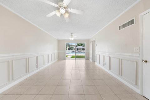 Condo in North Palm Beach, Florida, 3 bedrooms № 2260144