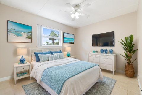 Condo in North Palm Beach, Florida, 3 bedrooms № 2260144 - photo 19