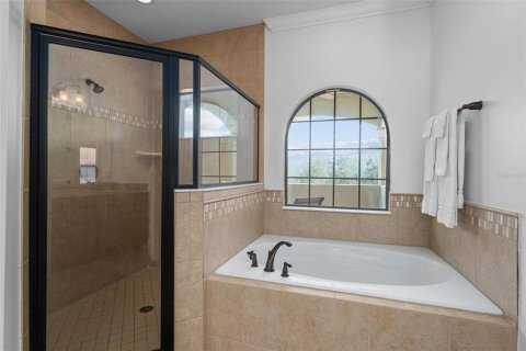 House in Four Corners, Florida 5 bedrooms, 297.75 sq.m. № 1780754 - photo 24