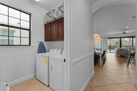 House in Four Corners, Florida 5 bedrooms, 297.75 sq.m. № 1780754 - photo 25