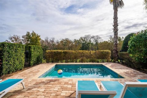 House in Four Corners, Florida 5 bedrooms, 297.75 sq.m. № 1780754 - photo 15