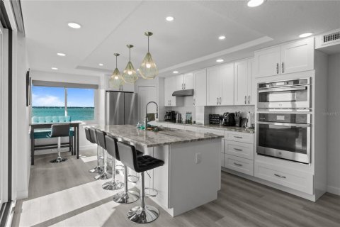 Copropriété à vendre à Saint Petersburg, Floride: 2 chambres, 122.17 m2 № 2308104 - photo 11