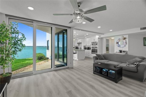 Copropriété à vendre à Saint Petersburg, Floride: 2 chambres, 122.17 m2 № 2308104 - photo 6