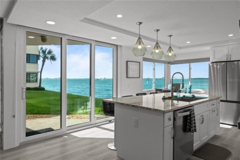 Copropriété à vendre à Saint Petersburg, Floride: 2 chambres, 122.17 m2 № 2308104 - photo 10