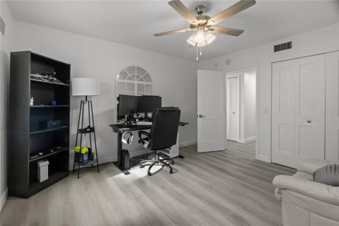 Copropriété à vendre à Saint Petersburg, Floride: 2 chambres, 122.17 m2 № 2308104 - photo 25