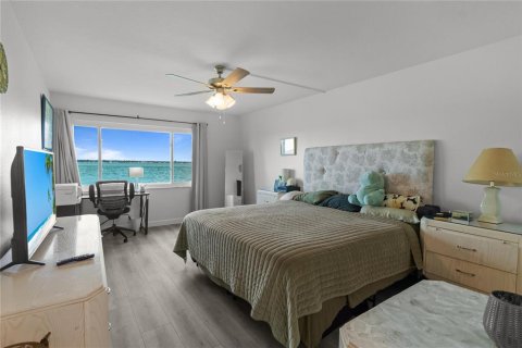 Copropriété à vendre à Saint Petersburg, Floride: 2 chambres, 122.17 m2 № 2308104 - photo 18