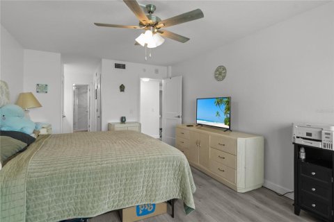 Copropriété à vendre à Saint Petersburg, Floride: 2 chambres, 122.17 m2 № 2308104 - photo 20