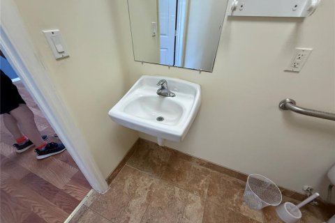 Immobilier commercial à vendre à West Palm Beach, Floride: 121.33 m2 № 2200291 - photo 10