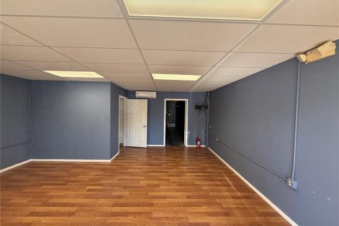 Immobilier commercial à vendre à West Palm Beach, Floride: 121.33 m2 № 2200291 - photo 4