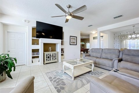 House in Clermont, Florida 3 bedrooms, 185.8 sq.m. № 1636969 - photo 7