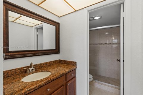 Condominio en venta en Plantation, Florida, 2 dormitorios, 100.33 m2 № 1943154 - foto 16