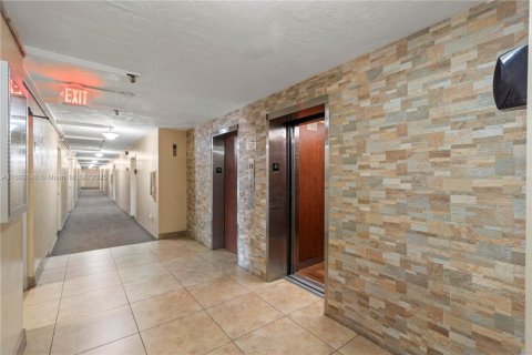 Condominio en venta en Plantation, Florida, 2 dormitorios, 100.33 m2 № 1943154 - foto 6