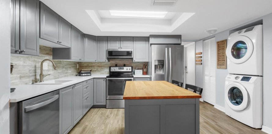 Condo à Coral Springs, Floride, 3 chambres № 2182245