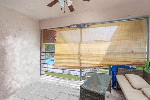 Copropriété à vendre à Coral Springs, Floride: 3 chambres, 126.81 m2 № 2182245 - photo 29